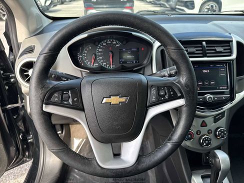 Used 2020 Chevrolet Sonic LT w/ Convenience Package FWD image 22
