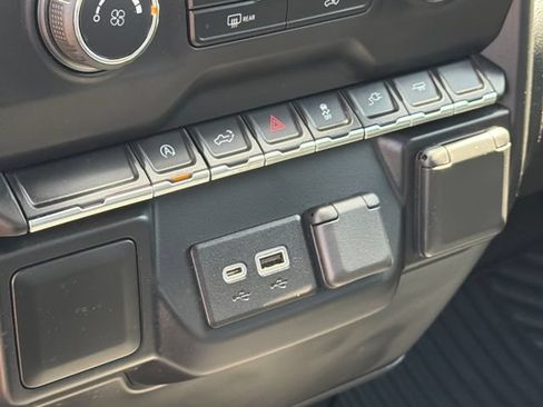 Used 2021 Chevrolet Silverado 1500 Custom RWD image 26