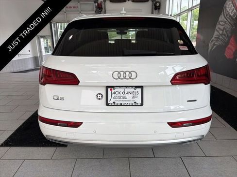 Used 2019 Audi Q5 2.0T Premium Plus w/ Premium Plus Package AWD/4WD image 4