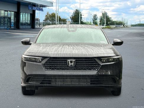 Certified 2025 Honda Accord LX image 14