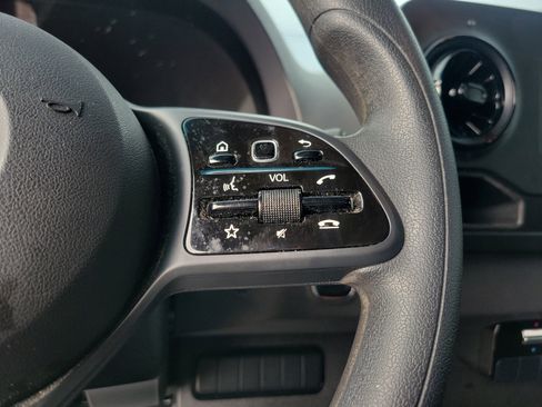 Used 2024 Mercedes-Benz Sprinter 2500 image 27