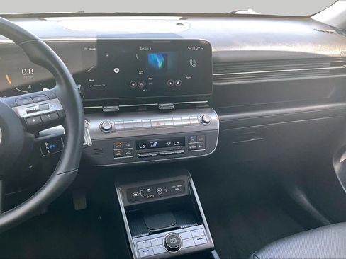 Used 2024 Hyundai Kona Limited FWD image 6