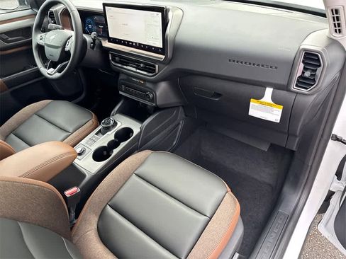 New 2025 Ford Bronco Sport Outer Banks w/ Outer Banks Tech Package+ image 13