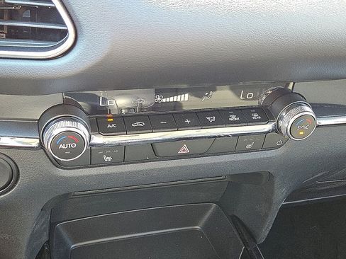 New 2025 MAZDA CX-30 AWD 2.5 S w/ Preferred Package image 26