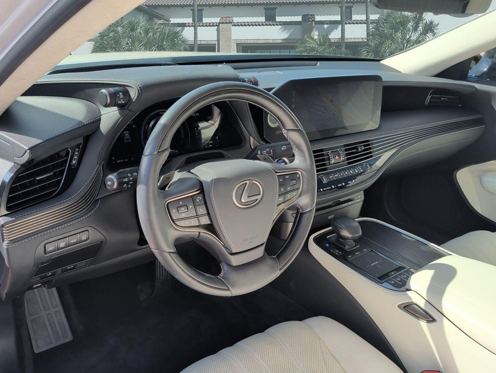 Certified 2022 Lexus LS 500h AWD w/ Luxury Package image 12