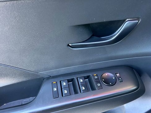 Used 2024 Hyundai Kona SEL AWD/4WD image 13