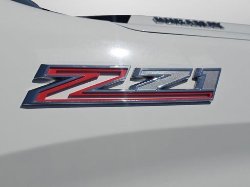 Used 2021 Chevrolet Silverado 1500 LTZ AWD/4WD image 16