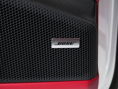 New 2026 Porsche Macan Electric image 7