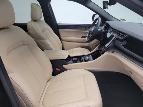 Used 2022 Jeep Grand Cherokee Limited 4xe image 21