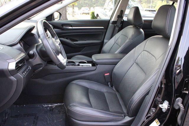 Used 2024 Nissan Altima 2.5 SL AWD/4WD image 11