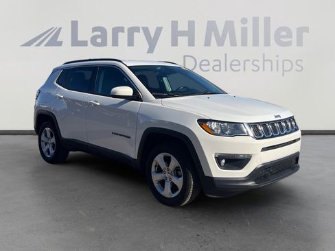 Used 2019 Jeep Compass Latitude w/ Popular Equipment Group image 7