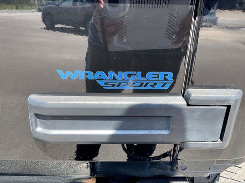 Used 2012 Jeep Wrangler Sport AWD/4WD image 9