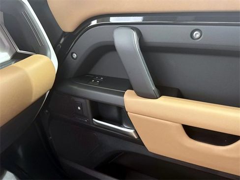 New 2026 Land Rover Defender 110 S image 18