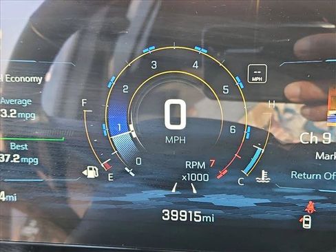 Used 2025 Chevrolet Equinox LT FWD image 11