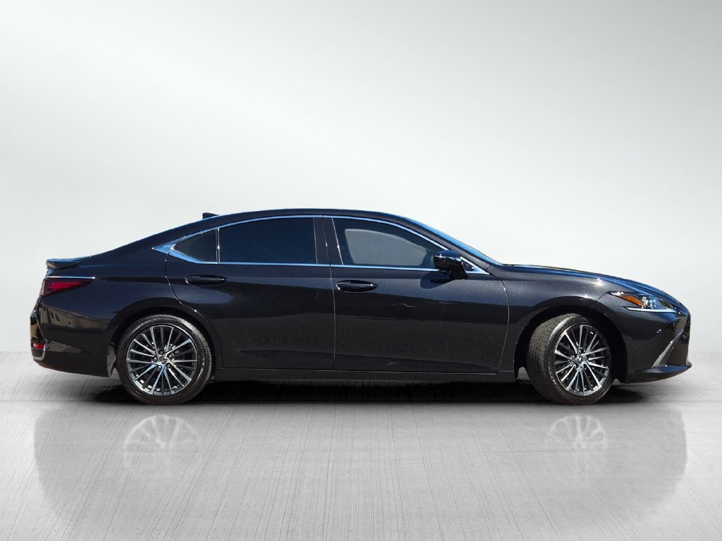 Used 2025 Lexus ES 300h w/ Premium Package FWD image 4
