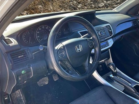 Used 2013 Honda Accord Sport image 11