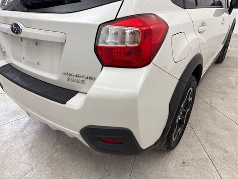 Used 2017 Subaru Crosstrek 2.0i Premium w/ Popular Package #1 AWD/4WD image 19