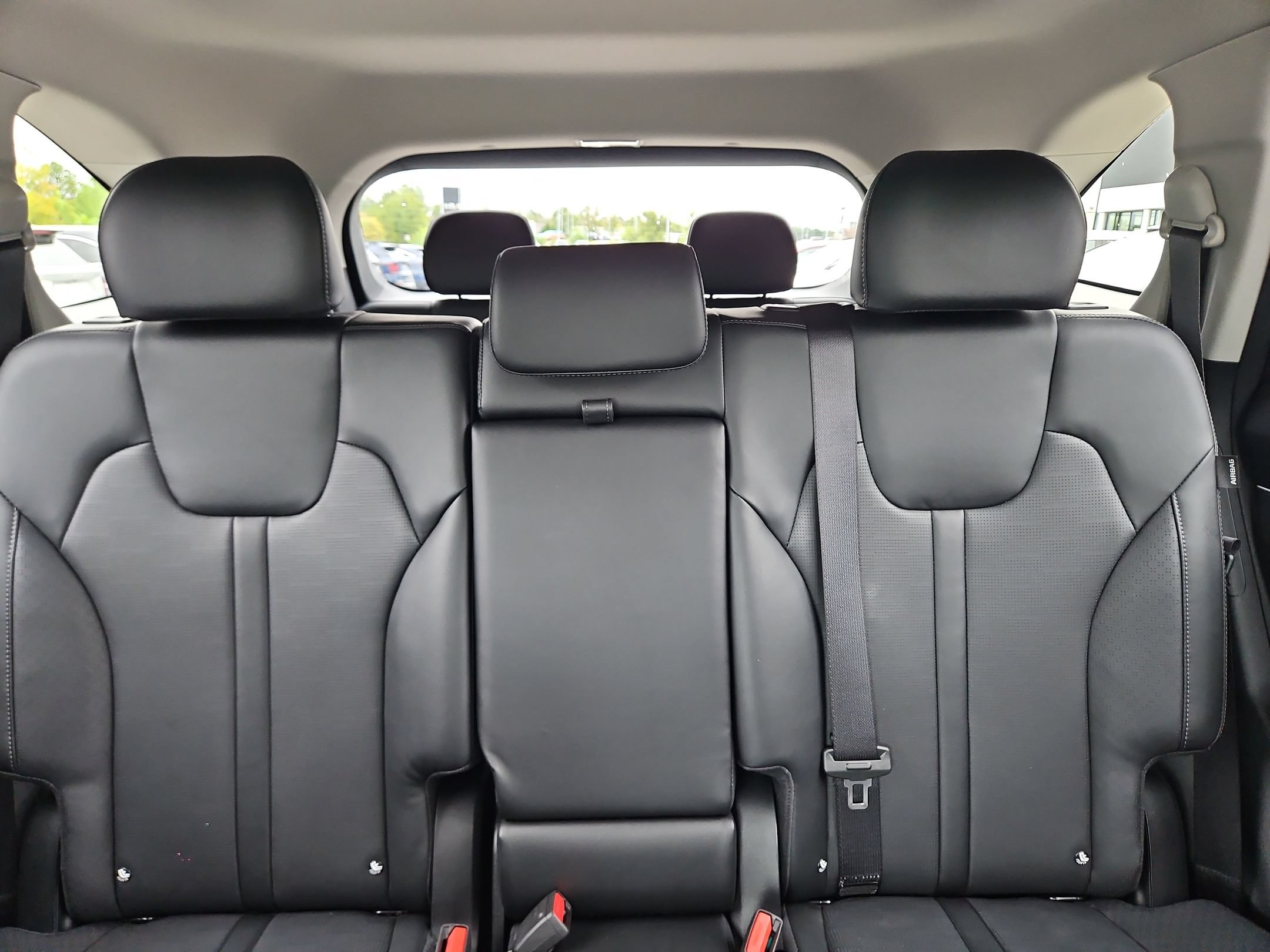 Used 2025 Kia Sorento S w/ Panoramic Sunroof Package FWD image 13