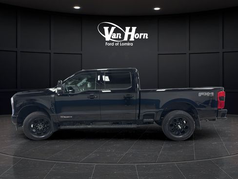 Used 2025 Ford F250 Lariat w/ Lariat Ultimate Package AWD/4WD image 4