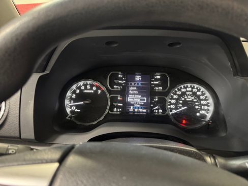 Used 2019 Toyota Tundra SR5 w/ SR5 Upgrade Package AWD/4WD image 10
