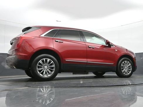 Used 2019 Cadillac XT5 FWD image 32