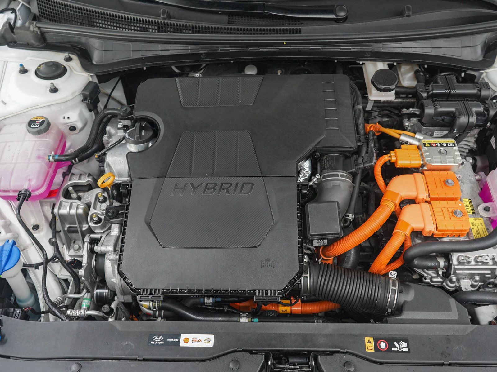 Used 2025 Hyundai Elantra SEL FWD image 29