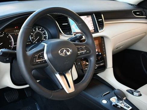 Used 2019 INFINITI QX50 Essential w/ Premium Heat Package image 53