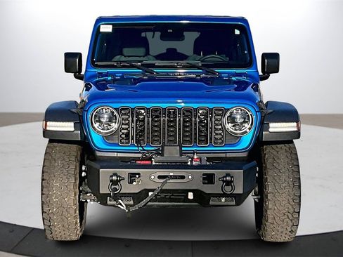 Certified 2024 Jeep Wrangler Unlimited Rubicon w/ Technology Group image 3