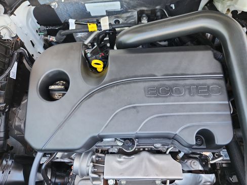 Used 2025 Chevrolet Equinox LT w/ Convenience Package II AWD/4WD image 19