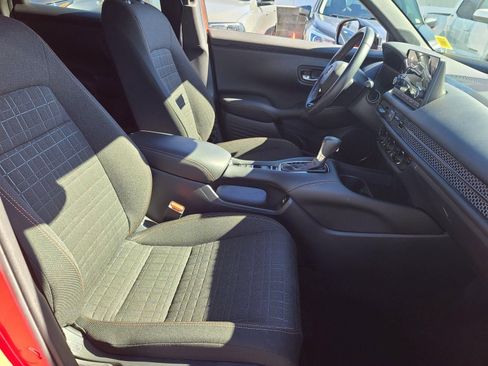 Used 2023 Honda HR-V Sport image 17