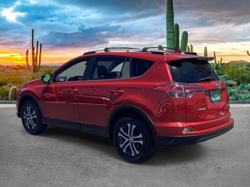 Used 2017 Toyota RAV4 LE w/ Carpet Mat Package AWD/4WD image 5