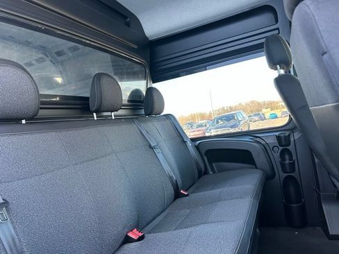 Used 2023 RAM ProMaster 3500 w/ Crew Van Package FWD image 9