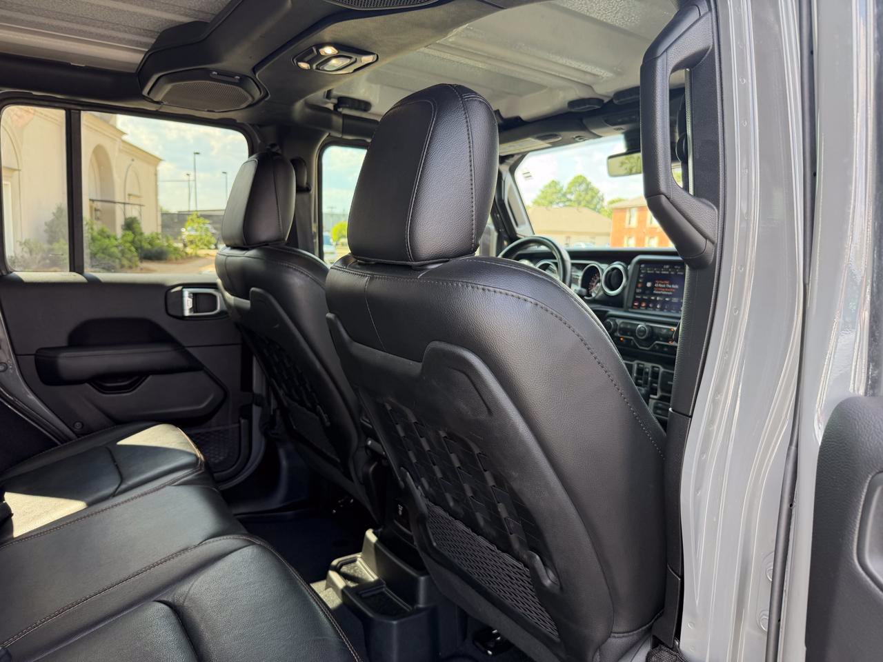 Used 2023 Jeep Wrangler Unlimited Rubicon 392 w/ Xtreme Recon 35" Tire Package AWD/4WD image 24