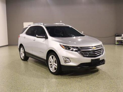 Used 2019 Chevrolet Equinox Premier AWD/4WD image 1