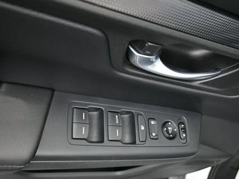 Used 2023 Honda CR-V LX image 11
