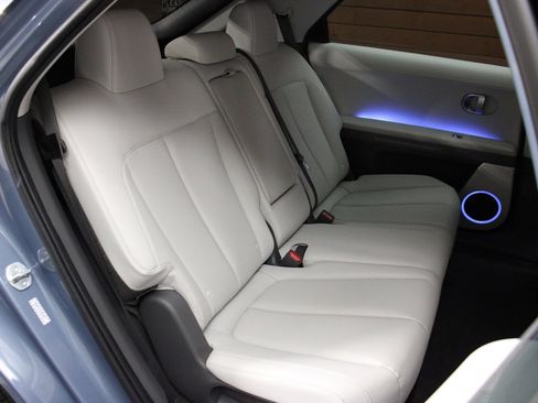 Used 2023 Hyundai Ioniq 5 SEL image 12