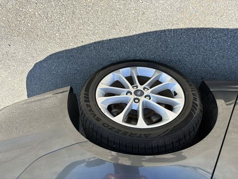 Used 2019 Ford Fusion SE FWD image 55