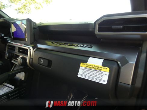 Used 2026 Toyota Tacoma TRD Sport RWD image 33