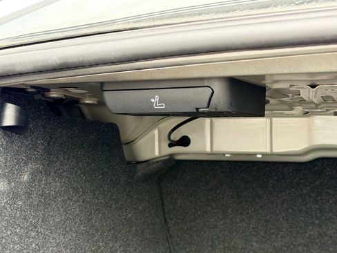 Certified 2024 BMW 330i xDrive Sedan image 13