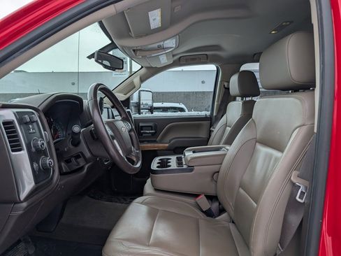 Used 2017 Chevrolet Silverado 1500 LTZ w/ Max Trailering Package image 8