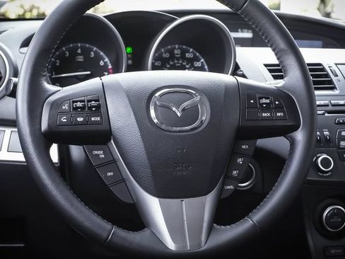 Used 2013 MAZDA MAZDA3 i Touring FWD image 12