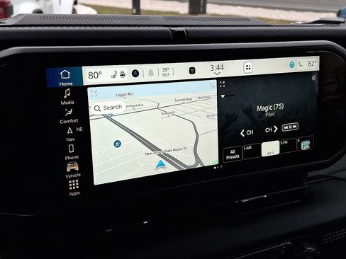 Certified 2025 Jeep Wrangler Unlimited Sahara image 17