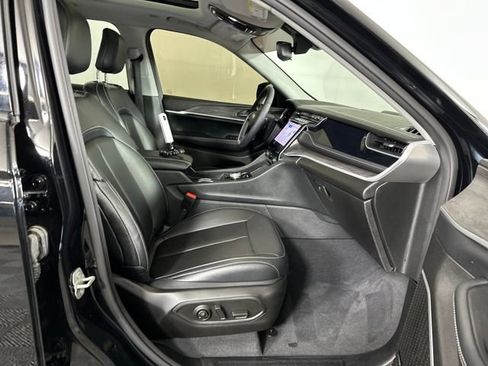 Used 2024 Jeep Grand Cherokee Limited 4xe image 29