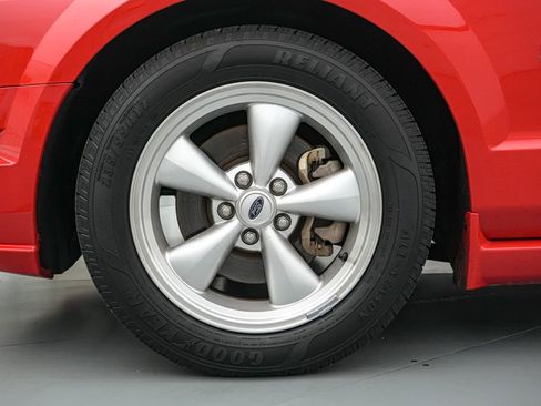 Used 2007 Ford Mustang GT RWD image 10