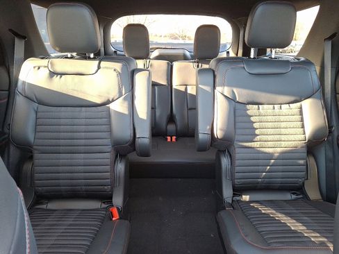 New 2026 Ford Explorer ST-Line image 20