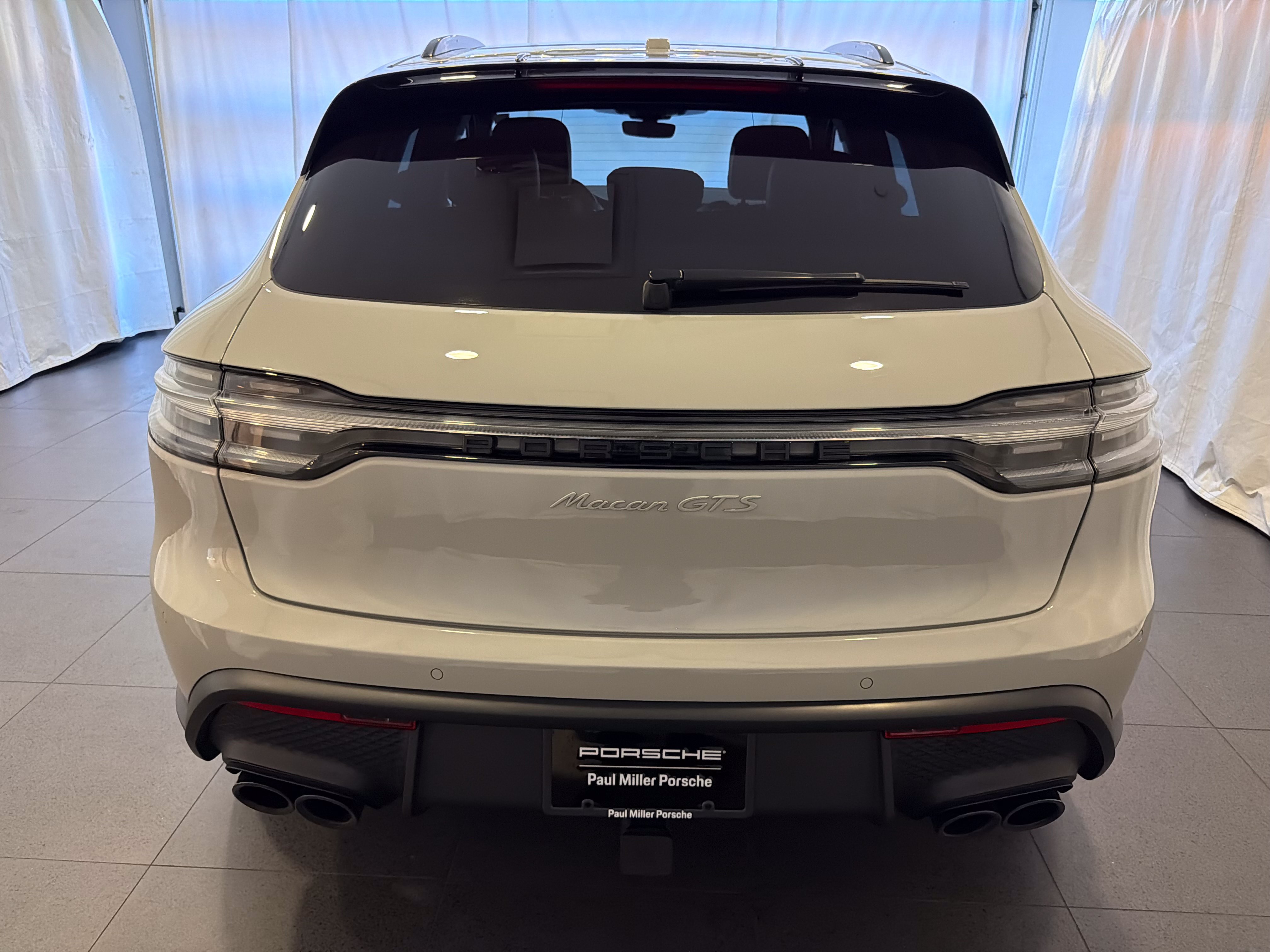 Certified 2024 Porsche Macan GTS AWD/4WD image 8