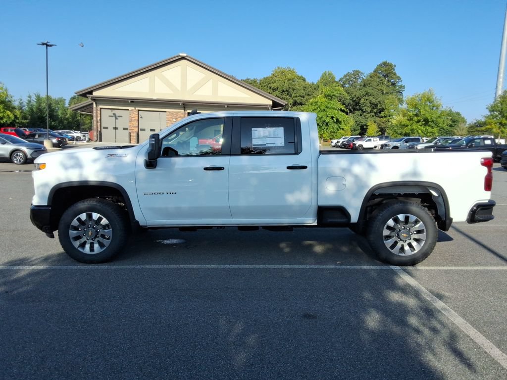 New 2026 Chevrolet Silverado 2500 Custom w/ Custom Value Package AWD/4WD image 8
