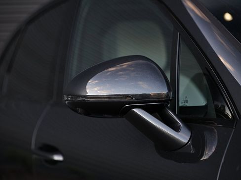 New 2026 Porsche Macan S image 19