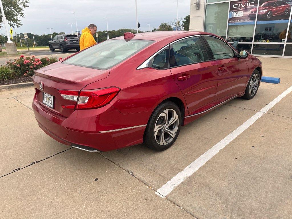 Used 2018 Honda Accord EX image 4