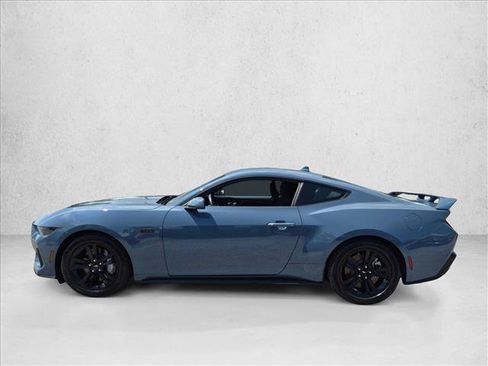 Used 2025 Ford Mustang GT RWD image 8